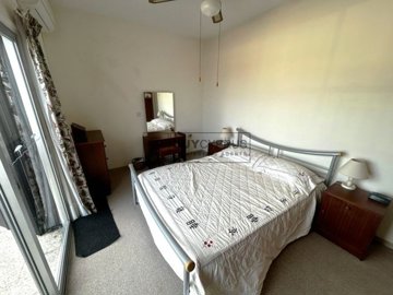 Town House For Sale  in  Chlorakas