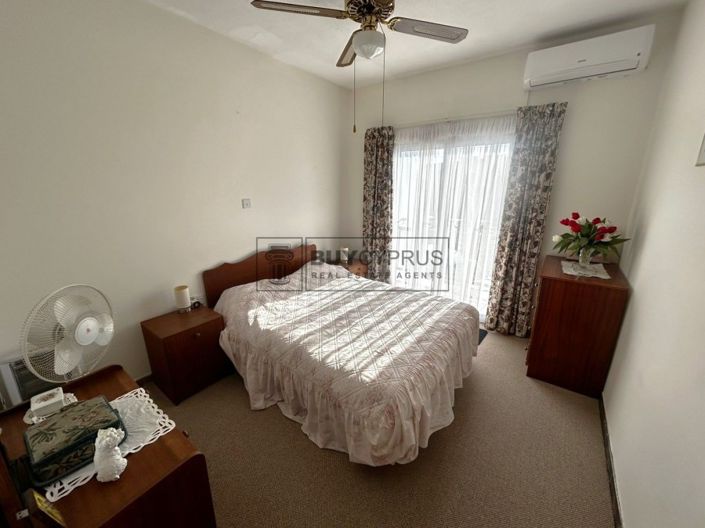 Image No.19-2 Bed Townhouse for sale