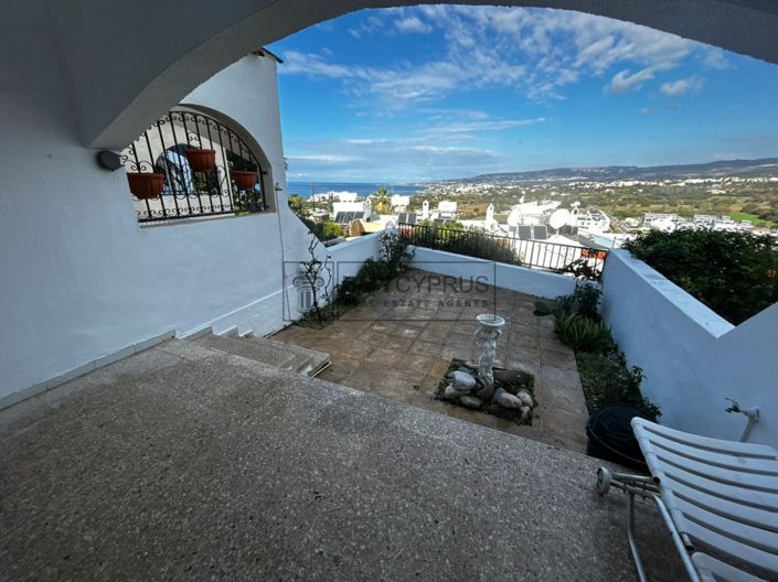 Image No.23-2 Bed Townhouse for sale