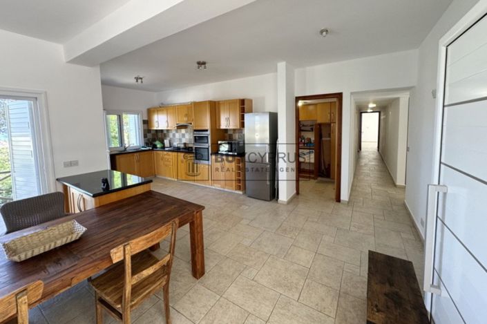 Image No.5-Villa de 5 chambres à vendre à Droushia