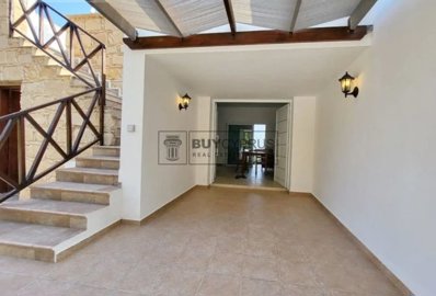 Detached Villa For Sale  in  Droushia