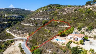 Residential Land  For Sale  in  Theletra