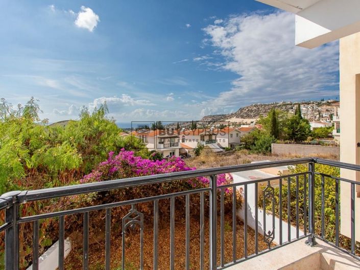 Image No.16-Propriété de 3 chambres à vendre à Peyia