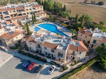 Town House For Sale  in  Polis