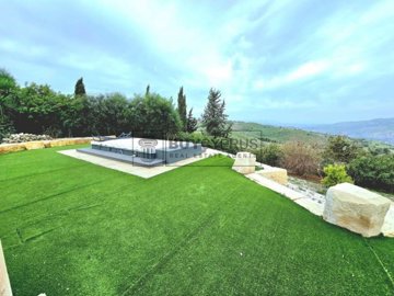 Detached Villa For Sale  in  Lasa