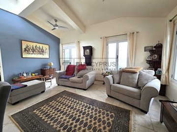 Detached Villa For Sale  in  Lasa