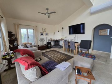 Detached Villa For Sale  in  Lasa