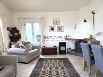 Detached Villa For Sale  in  Lasa