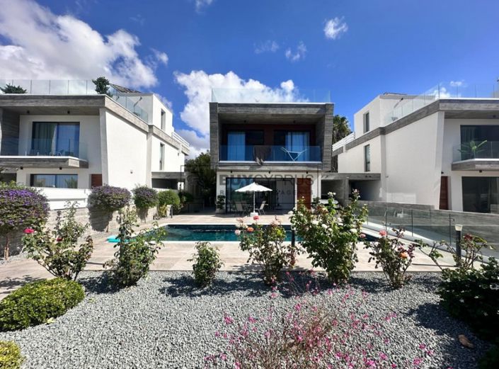 Image No.2-4 Bed Villa for sale