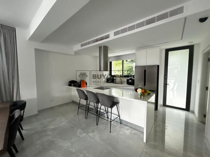 Image No.31-4 Bed Villa for sale