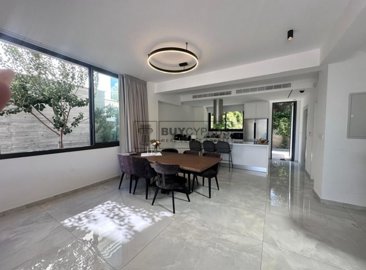 Detached Villa For Sale  in  Chlorakas