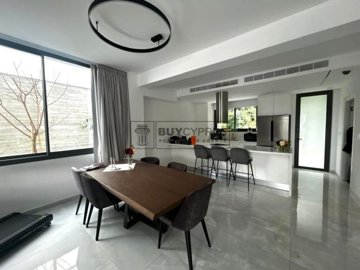 Detached Villa For Sale  in  Chlorakas