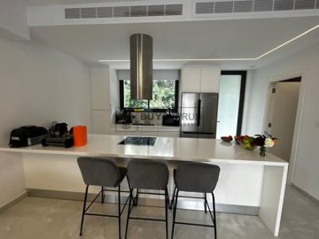 Detached Villa For Sale  in  Chlorakas