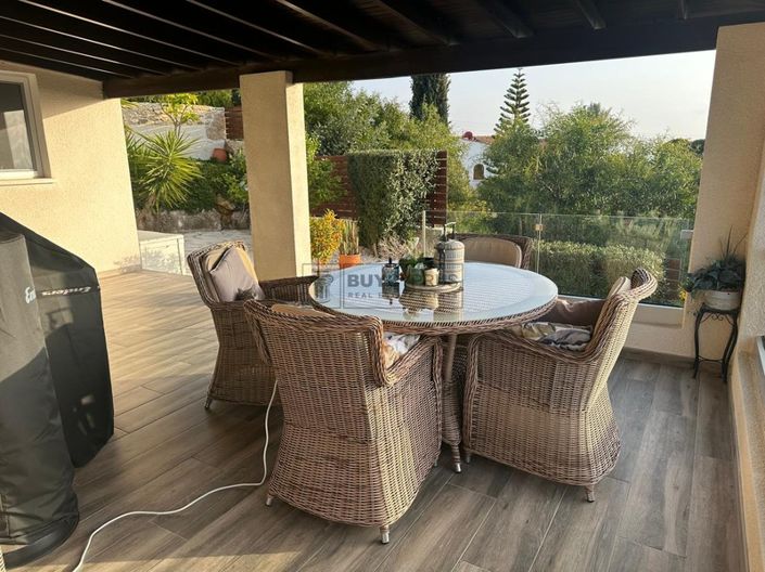 Image No.19-3 Bed Villa for sale