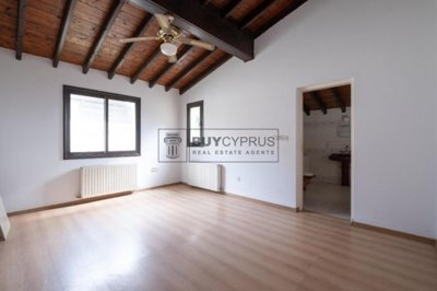 Detached Villa For Sale  in  Kamares - Tala