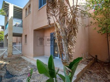 Detached Villa For Sale  in  Chlorakas