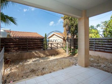 Detached Villa For Sale  in  Chlorakas