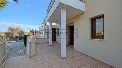 Detached Villa For Sale  in  Tsada