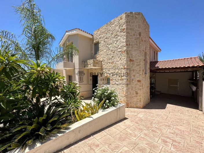 Image No.29-3 Bed Villa for sale