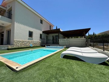 Detached Villa For Sale  in  Konia