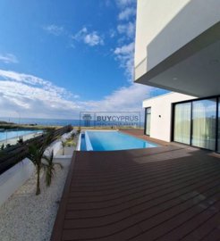 Detached Villa For Sale  in  Chlorakas