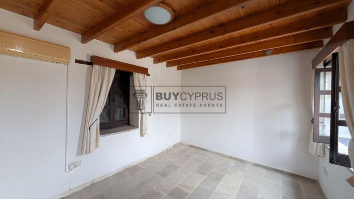 Image No.12-3 Bed Villa for sale