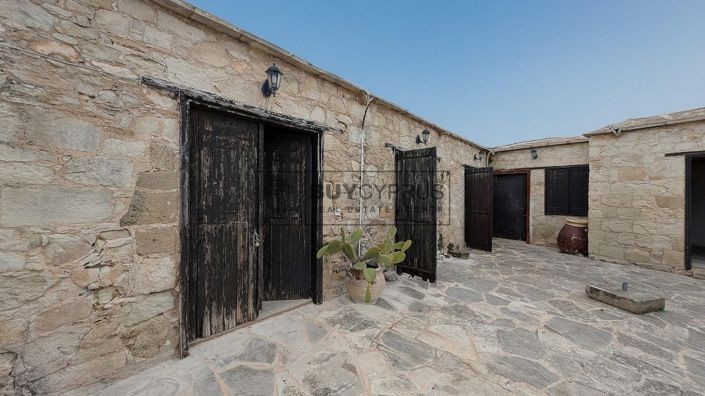 Image No.20-3 Bed Villa for sale