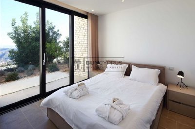 Detached Villa For Sale  in  Tsada