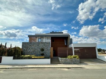 Detached Villa For Sale  in  Secret Valley