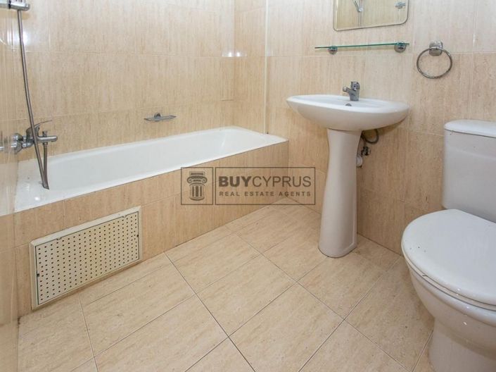 Image No.14-2 Bed Townhouse for sale