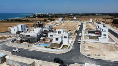 Detached Villa For Sale  in  Yeroskipou