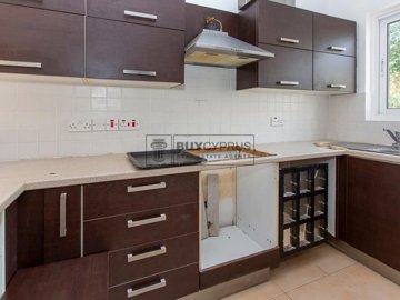 Town House For Sale  in  Chlorakas