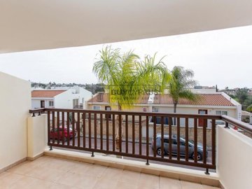 Town House For Sale  in  Chlorakas