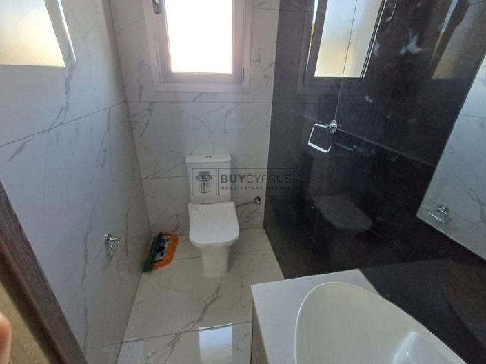 Image No.22-Appartement de 2 chambres à vendre à Mesa Chorion