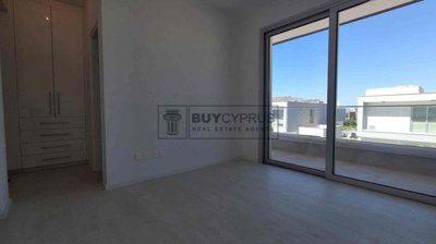 Detached Villa For Sale  in  Universal