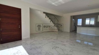 Detached Villa For Sale  in  Universal