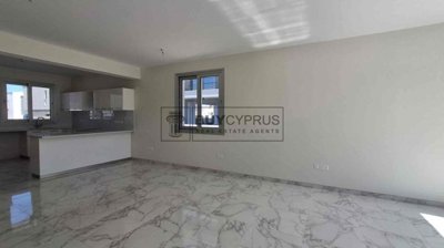 Detached Villa For Sale  in  Universal