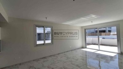 Detached Villa For Sale  in  Universal