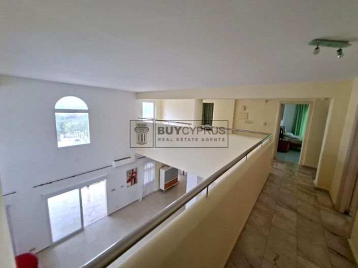 Image No.10-4 Bed Villa for sale