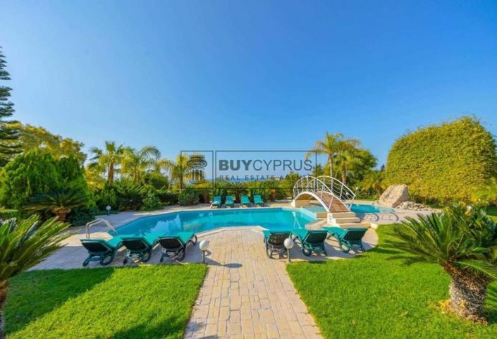 Image No.2-4 Bed Villa for sale