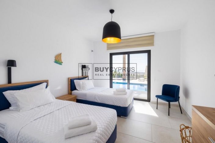 Image No.22-Villa de 4 chambres à vendre à Peyia