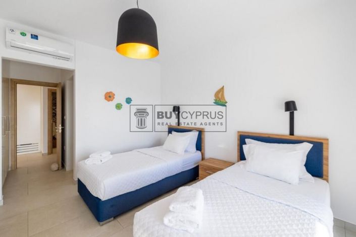 Image No.23-Villa de 4 chambres à vendre à Peyia