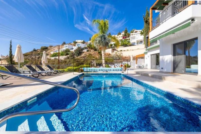 Image No.33-Villa de 4 chambres à vendre à Peyia