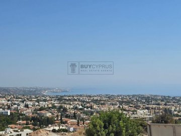 Detached Villa For Sale  in  Peyia