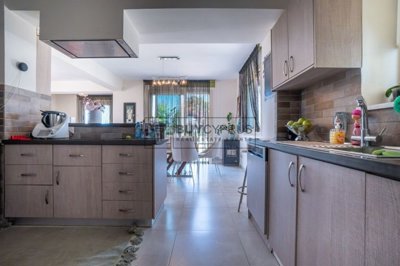 Detached Villa For Sale  in  Tala