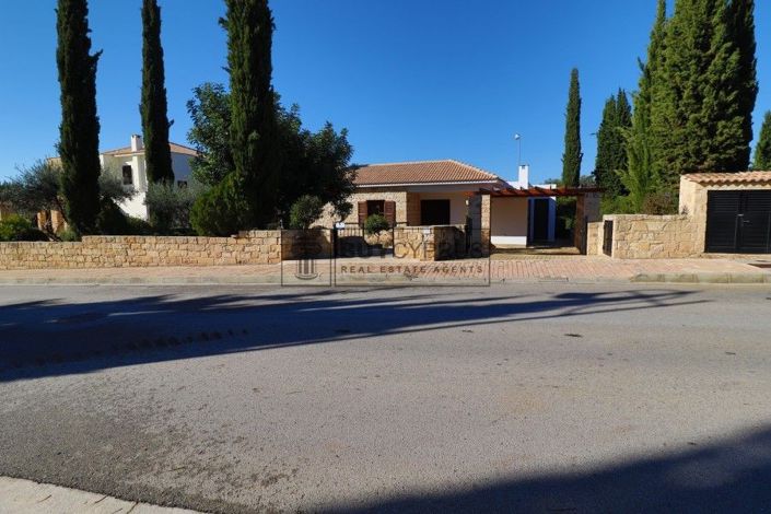 Image No.30-3 Bed Villa for sale