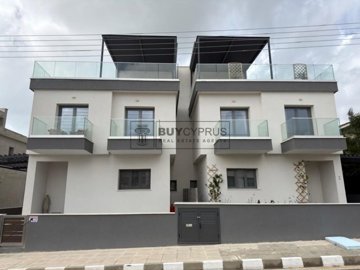 Detached Villa For Sale  in  Mandria