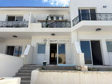 Town House For Sale  in  Emba