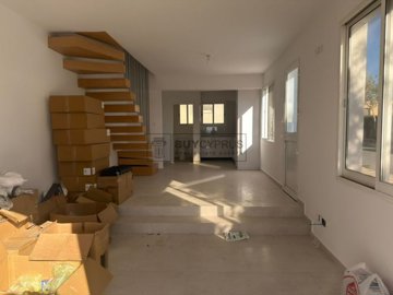 Town House For Sale  in  Emba