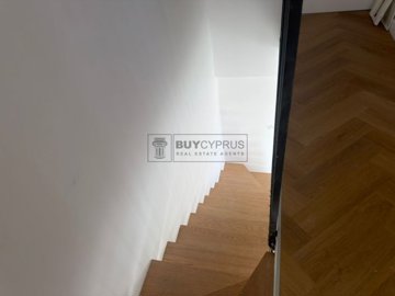 Town House For Sale  in  Emba